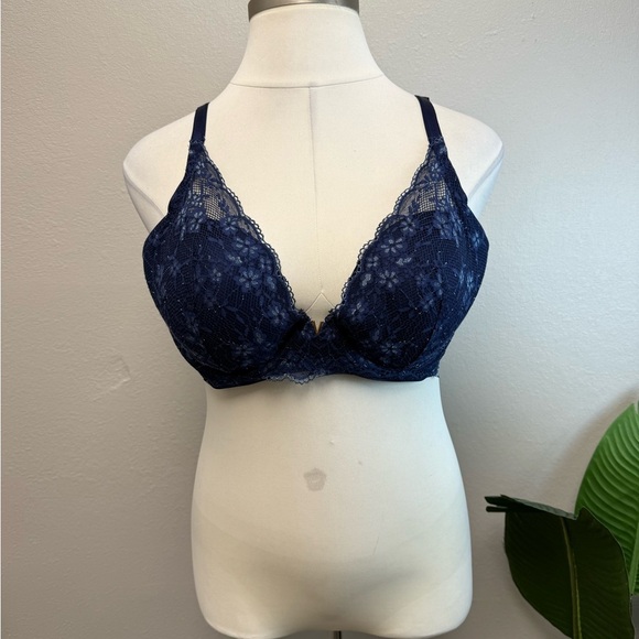 Victoria’s Secret Navy Floral Plunge Bra - Size 44C - Picture 2 of 5